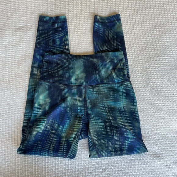 Lululemon Wunder Train Tight - Blue Pattern - Size 4 (25” Inseam) - Picture 7 of 8